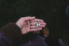 Load image into Gallery viewer, ELK IVORY HUGGIES