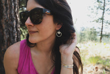 Load image into Gallery viewer, Simple High Noon Hoops