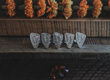 Load image into Gallery viewer, 7.75: Wildflower Shadow Ring