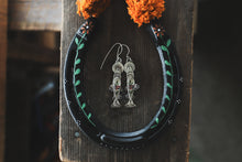 Load image into Gallery viewer, Flower Trout Earrings