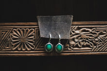 Load image into Gallery viewer, Chrysoprase Ray Huggies