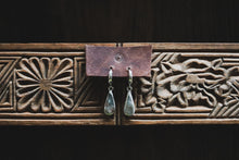 Load image into Gallery viewer, Drip Drop Huggies