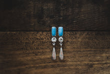 Load image into Gallery viewer, Turquoise Raindrop Posts
