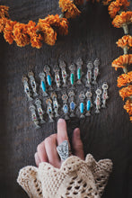 Load image into Gallery viewer, Flower Trout Earrings