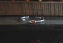 Load image into Gallery viewer, Montana Agate: Simple Stone Cuff