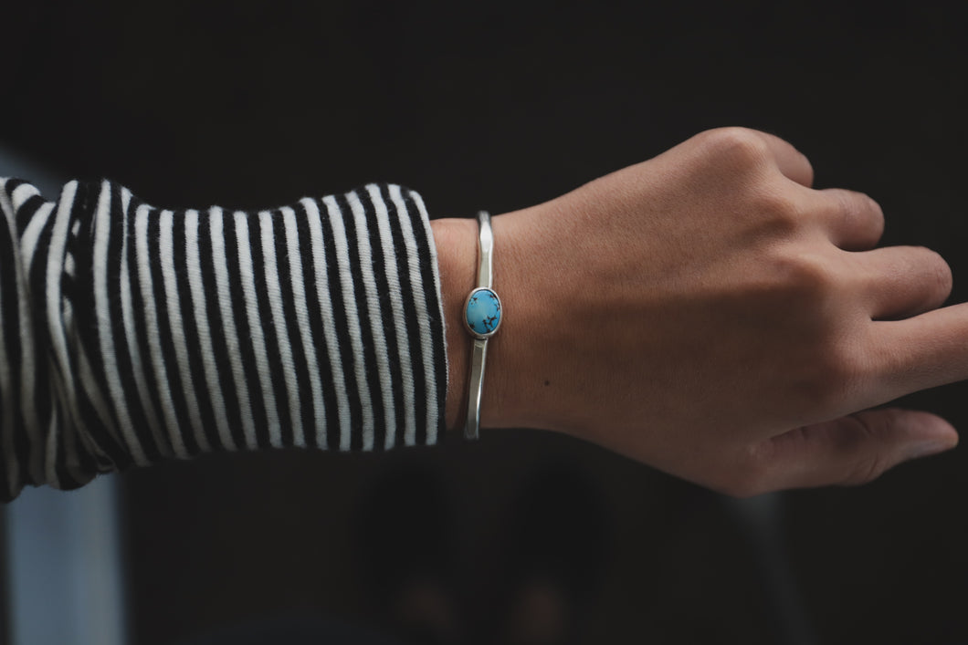 Simple Stone Cuff