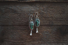 Load image into Gallery viewer, Wind Dancer Earrings
