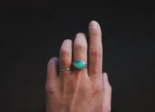 Load image into Gallery viewer, 7.5: Chrysoprase Ring
